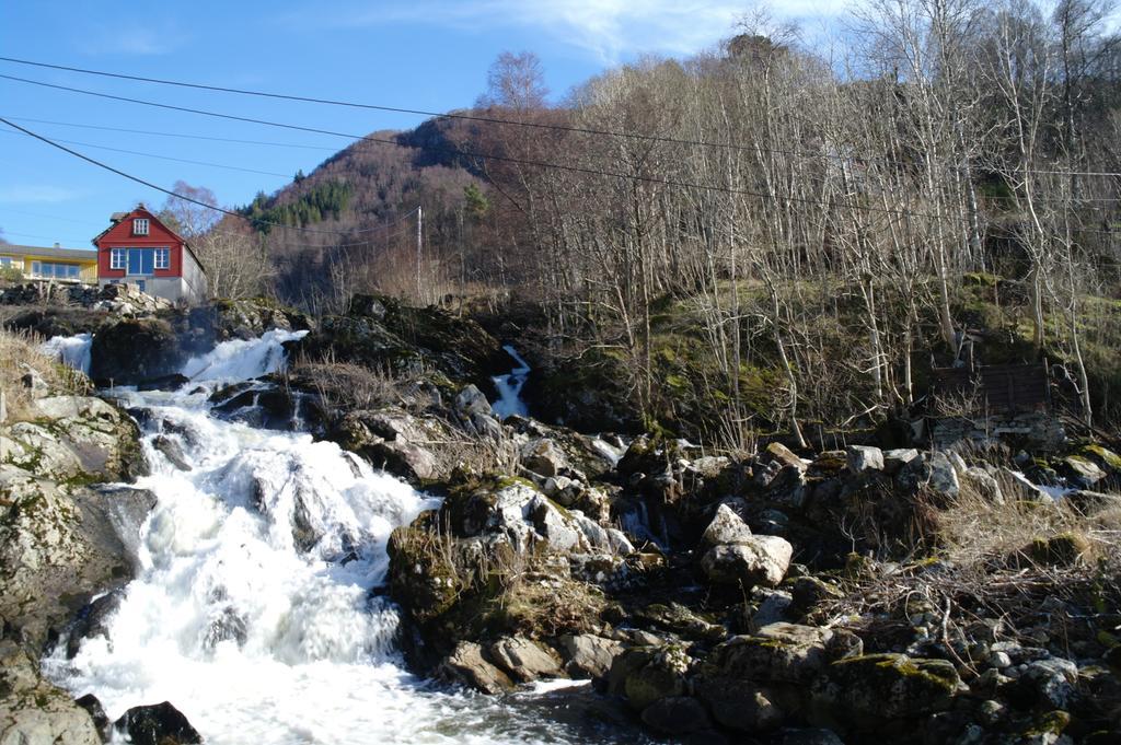 Tysnes Sjo Og Fritid Aparthotel Uggdal Buitenkant foto